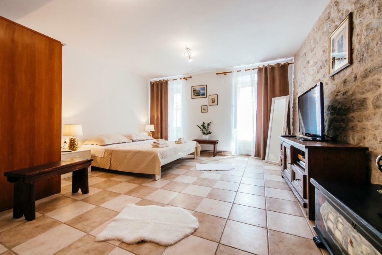 Appartement Heart Of Town à Zadar Extérieur photo