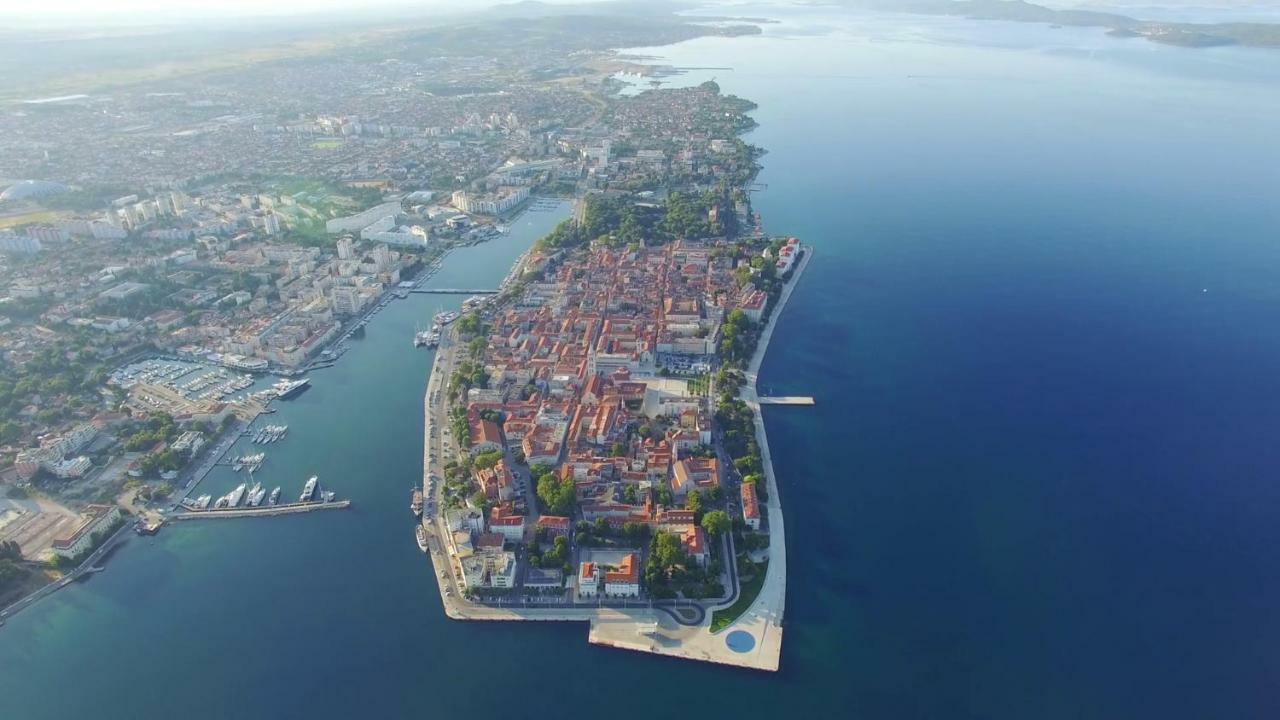 Appartement Heart Of Town à Zadar Extérieur photo